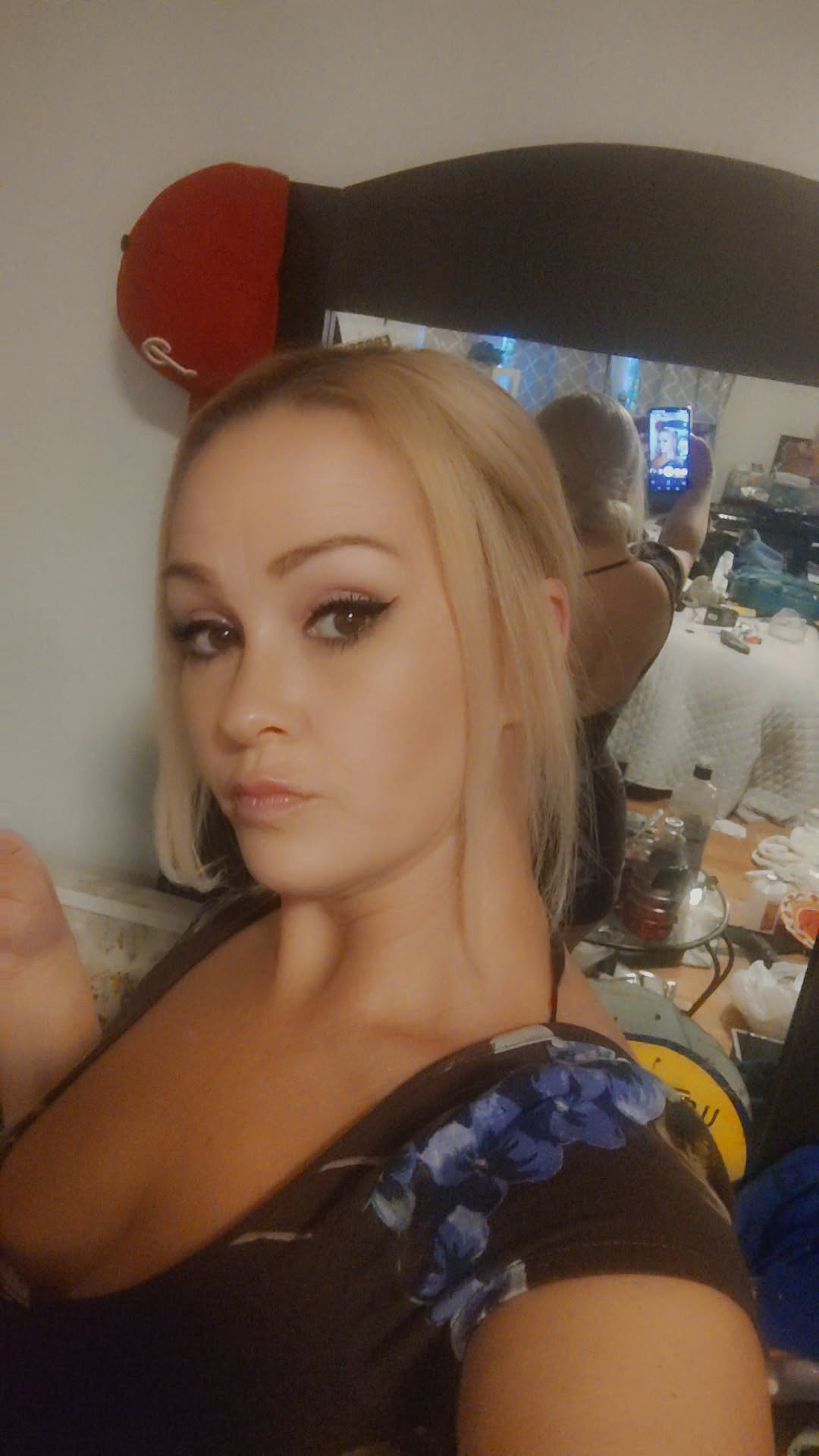TrystHub - Los Angeles Escorts - Modelo Jules