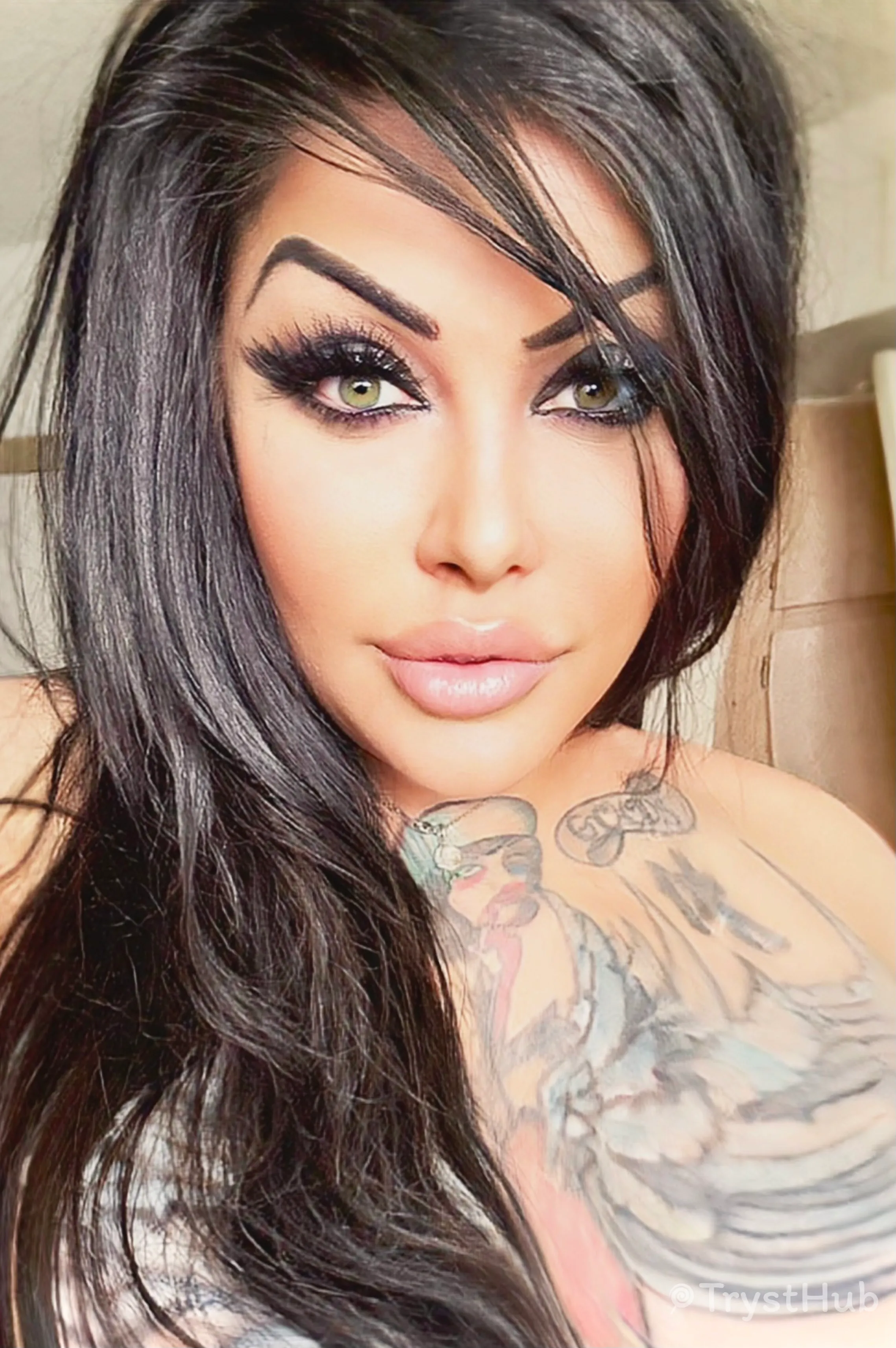 TrystHub - Las Vegas Escorts - Model Devin D
