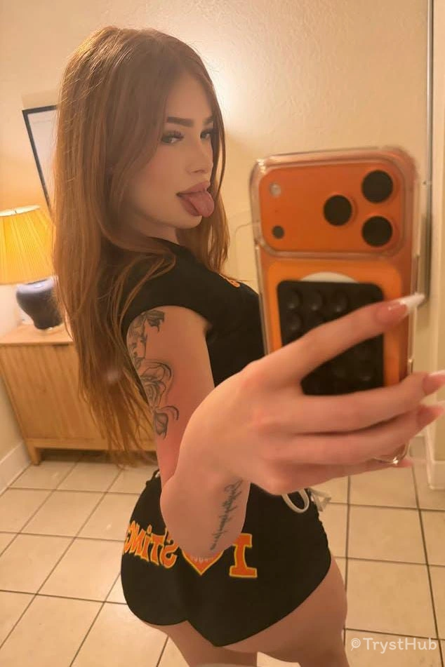 TrystHub - Toronto Escorts - Modelo Bella 